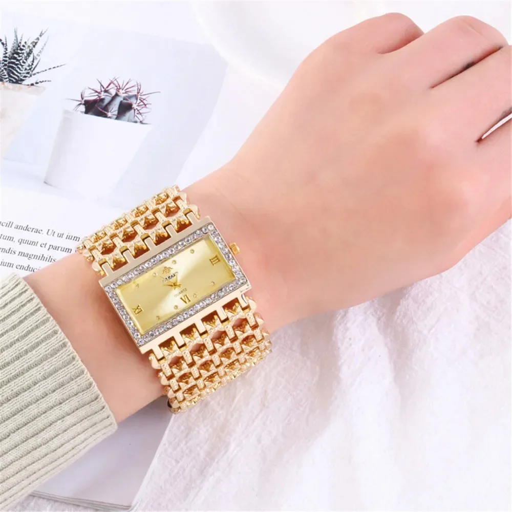 Luxury Watch Square - レディースファッション高級スクエアダイヤモンドクォーツ腕時計（ライト付き）、レディースゴールドステンレススチールブレスレット