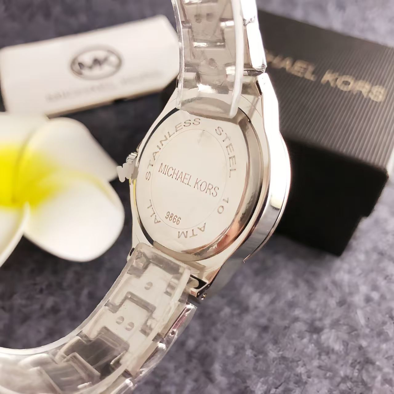 マイケル・コース ファッションラグジュアリー レディースウォ - Luxury Watch Photo のレビューと価格
