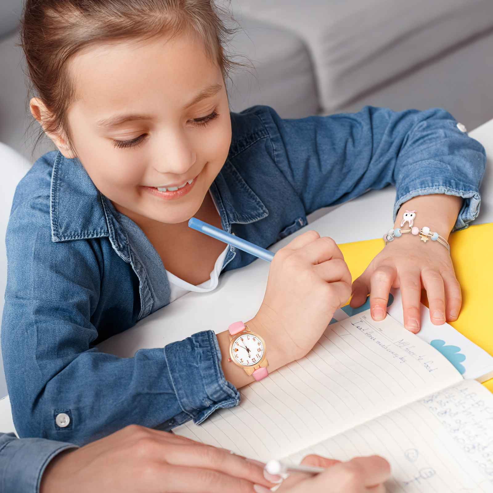子供用学生スタイルの漫画風クォーツ時計、シンプルな文字盤、ウ - Luxury Watch Kids のレビューと価格