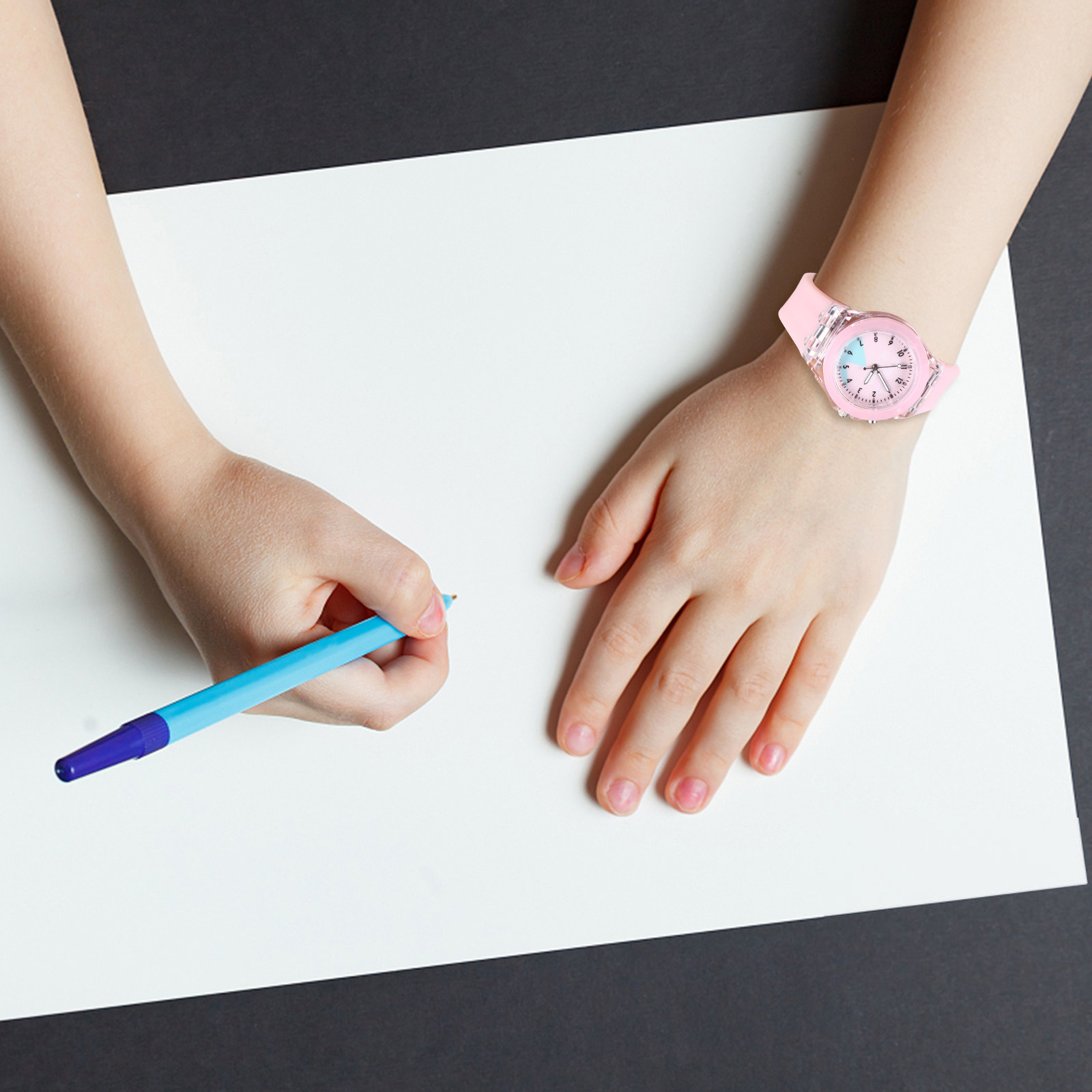 ウサギの漫画パターン子供用腕時計発光シリコンバンド調節可能な - Luxury Watch Kids のレビューと価格