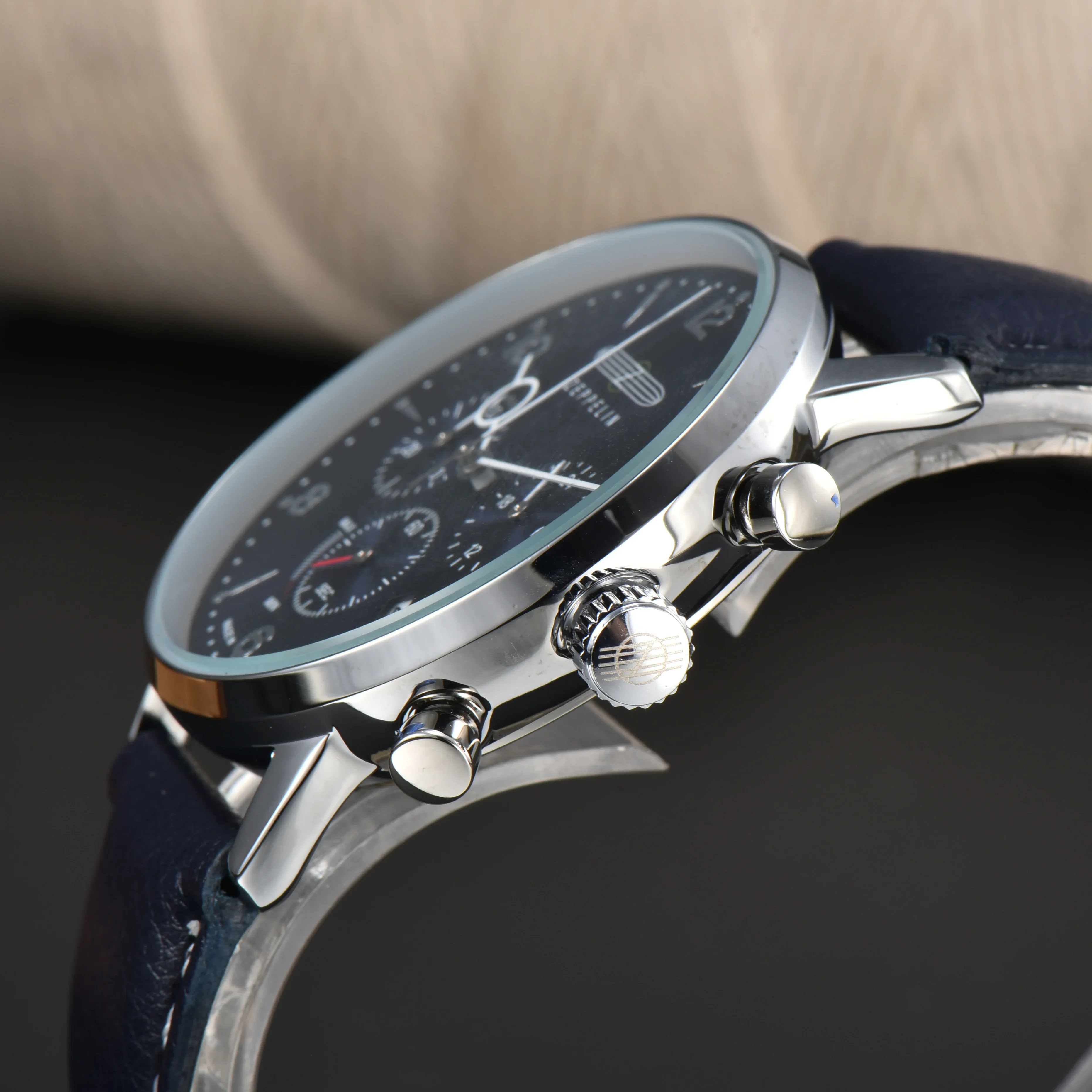クラシック ZEPPELIN クォーツ時計高級スタイリッシュ - Luxury Watch Market のレビューと価格